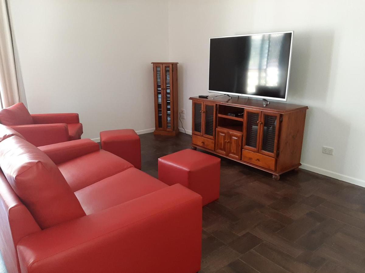 Gum Tree Lodge Howard Ngoại thất bức ảnh